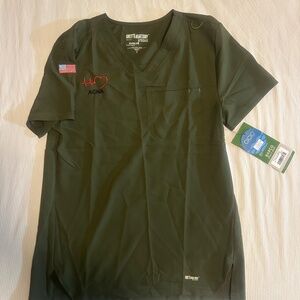 Grey’s Anamtomy Barco ACNA Scrub Top